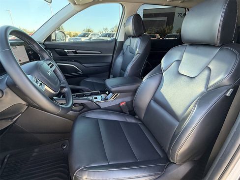Used 2024 Kia Telluride S w/ S Sunroof Package image 26