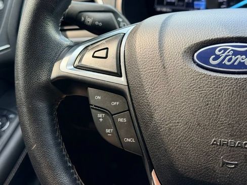 Used 2023 Ford Edge Titanium AWD/4WD image 11