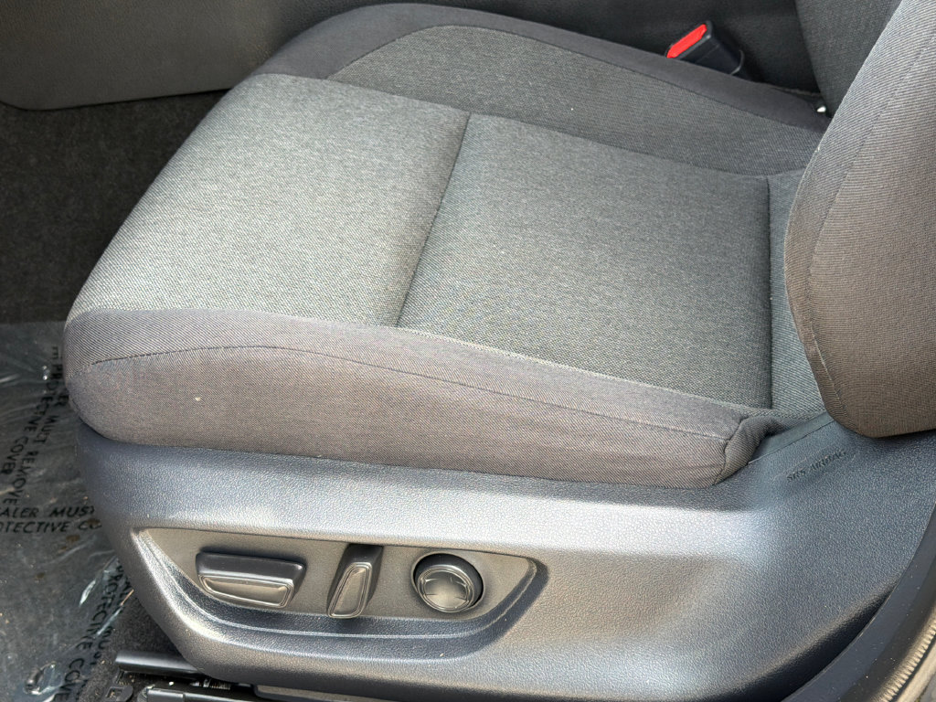 Used 2025 Toyota Camry LE w/ Convenience Package FWD image 19