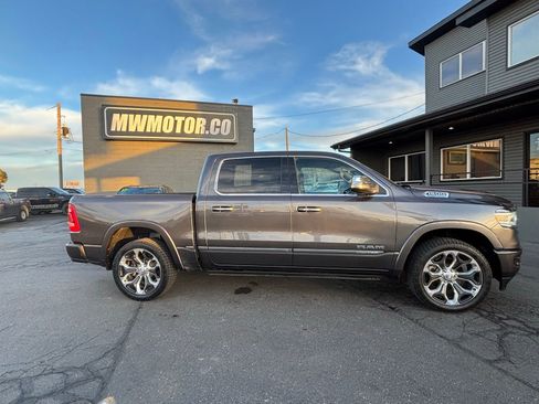 Used 2022 RAM 1500 Limited w/ Body-Colour Bumper Group image 5