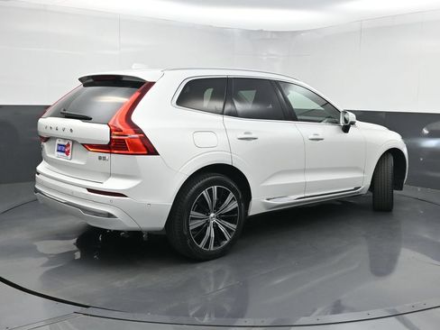 Used 2023 Volvo XC60 B5 Plus FWD image 21