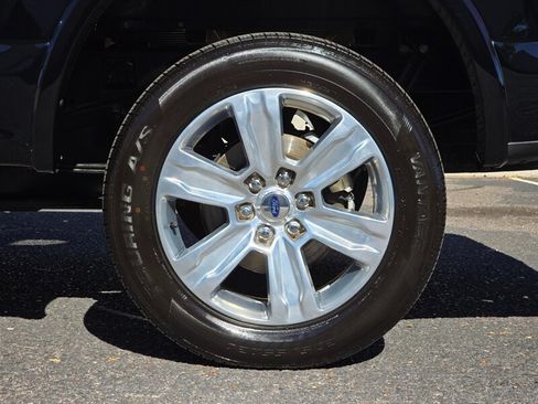 Used 2018 Ford F150 Platinum w/ Equipment Group 701A Luxury AWD/4WD image 42