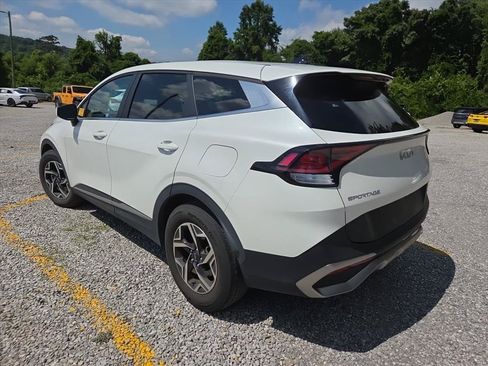 Used 2023 Kia Sportage LX FWD image 6