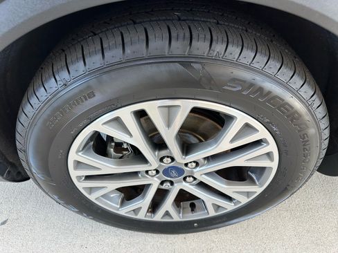 Used 2022 Ford Escape SEL FWD image 5