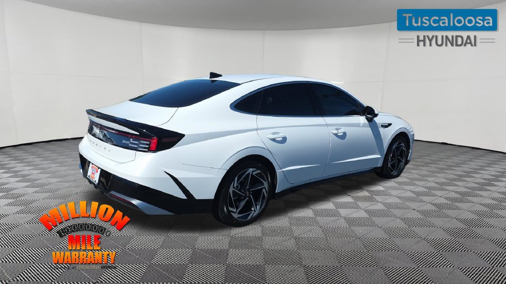 Used 2026 Hyundai Sonata SEL FWD image 8
