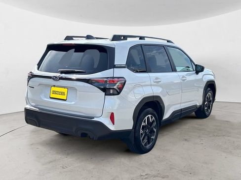 Certified 2025 Subaru Forester Premium AWD/4WD image 5