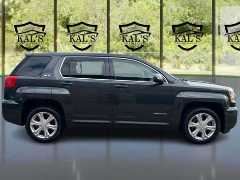 Used 2017 GMC Terrain SLE image 4