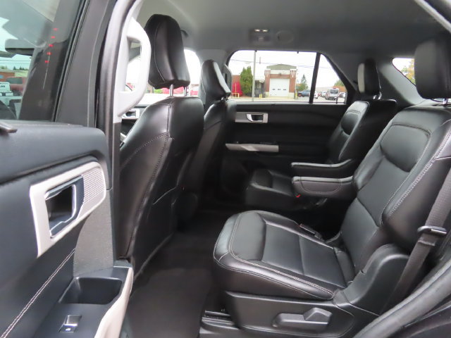 Used 2024 Ford Explorer Limited AWD/4WD image 23