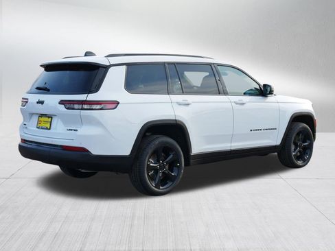 New 2025 Jeep Grand Cherokee L Limited w/ Black Appearance Package image 6