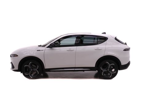 New 2026 Alfa Romeo Tonale w/ Active Assist Package AWD/4WD image 3