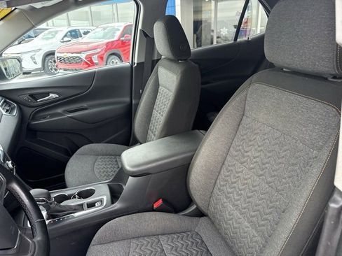 Used 2024 Chevrolet Equinox LT image 17