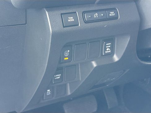 Used 2025 Nissan Frontier Pro-X w/ Pro Convenience Package image 9