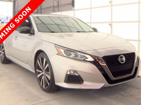 Used 2022 Nissan Altima 2.5 SR FWD image 3