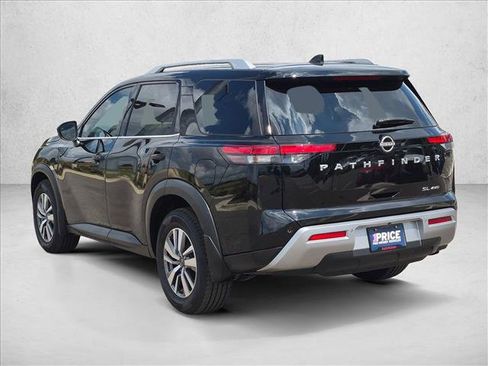 Used 2022 Nissan Pathfinder SL AWD/4WD image 8