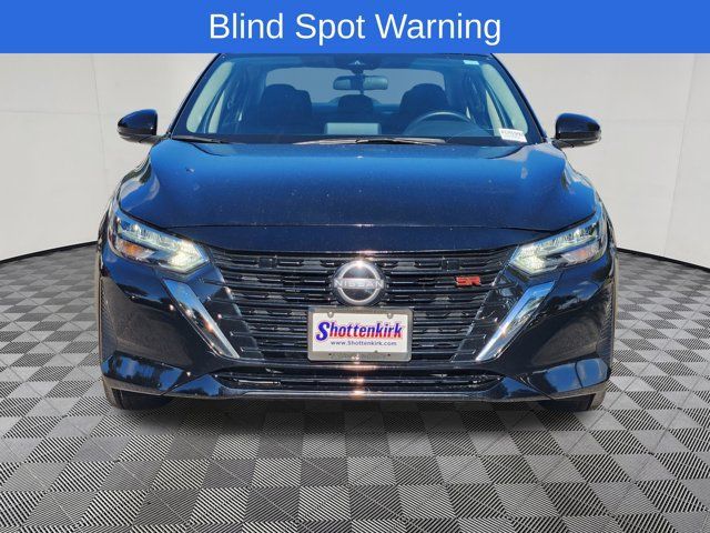 Used 2025 Nissan Sentra SR FWD image 2