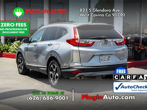 Used 2017 Honda CR-V Touring image 2