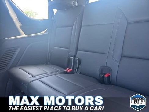 Used 2025 GMC Yukon Denali AWD/4WD image 10