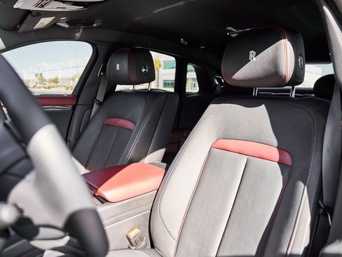 Used 2023 Rolls-Royce Ghost RWD image 51