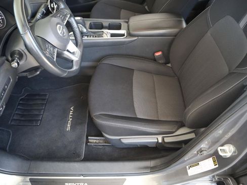 Used 2022 Nissan Sentra SV FWD image 34