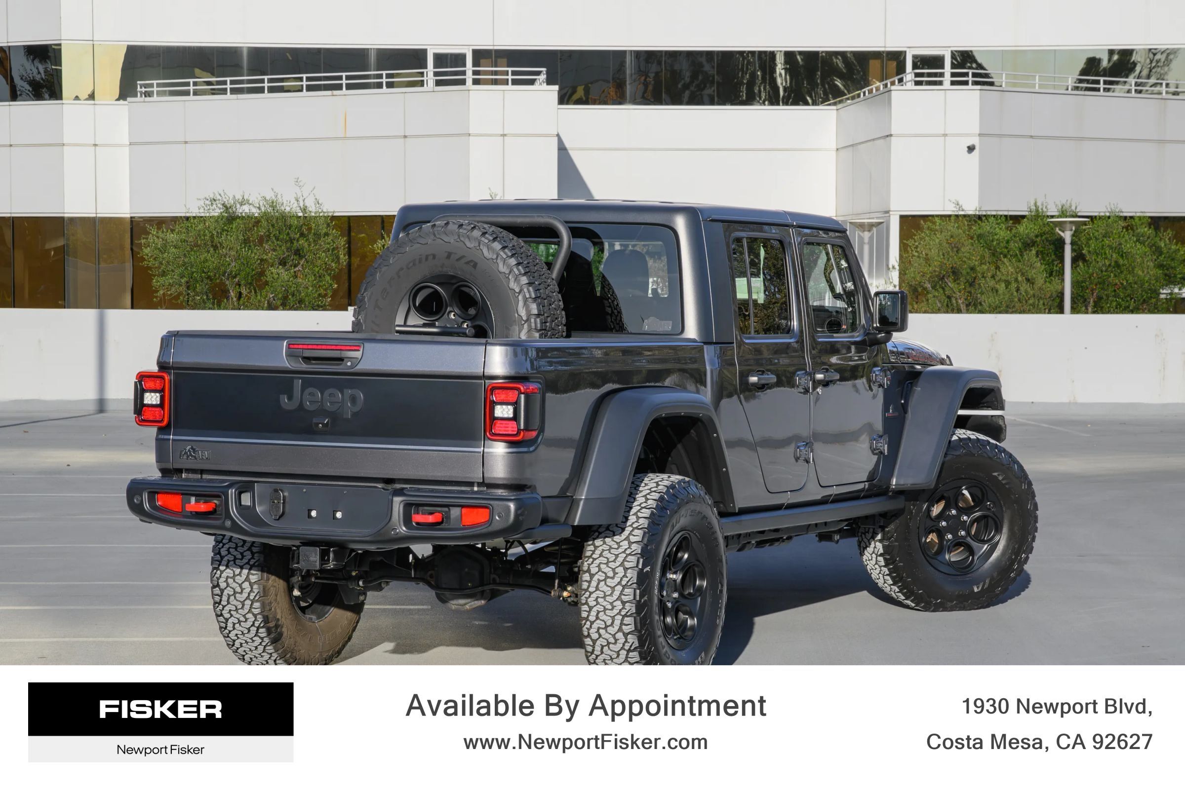 Used 2024 Jeep Gladiator Rubicon w/ Safety Group AWD/4WD image 25