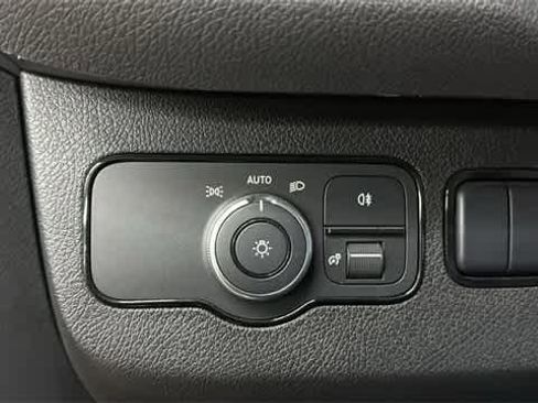 Used 2023 Mercedes-Benz Sprinter 3500 image 12