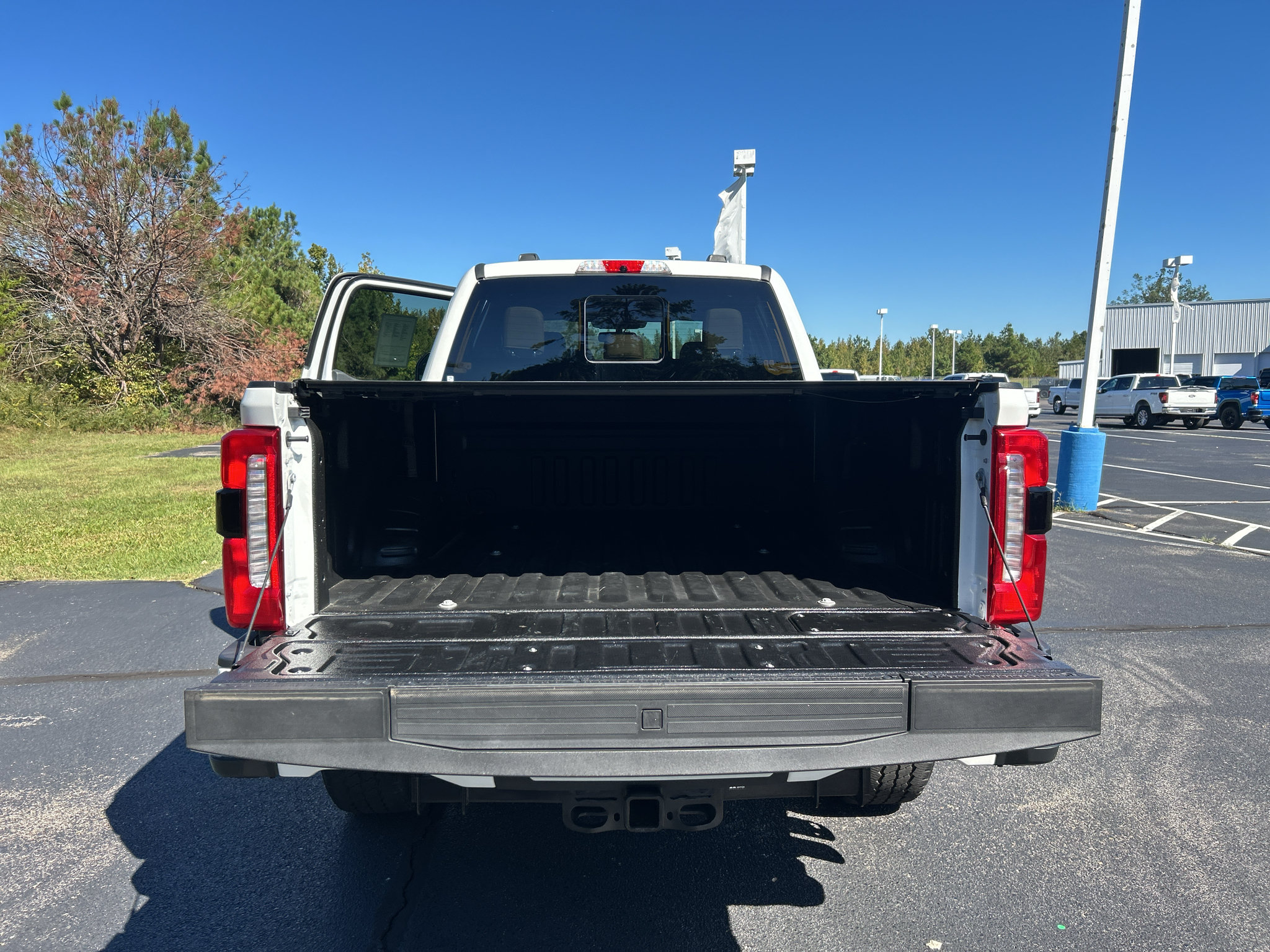 Used 2024 Ford F250 Lariat w/ Sport Appearance Package AWD/4WD image 22