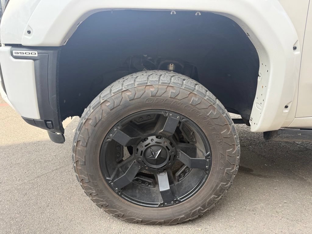 Used 2024 GMC Sierra 3500 Denali Ultimate AWD/4WD image 12