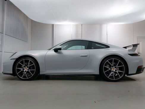 Used 2025 Porsche 911 Carrera T image 2