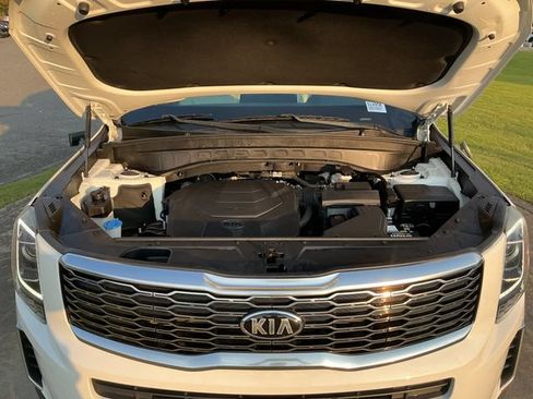 Used 2020 Kia Telluride S w/ S 8 Passenger Seating Package FWD image 31