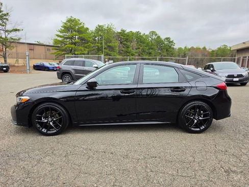 Used 2025 Honda Civic Sport image 2