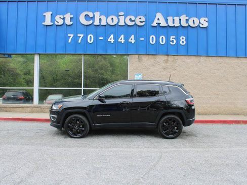 Used 2018 Jeep Compass Limited w/ Navigation Group AWD/4WD image 18