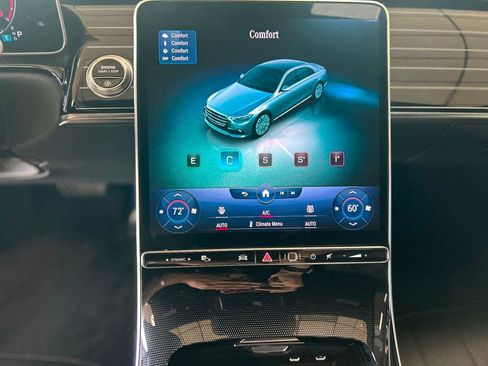 Used 2022 Mercedes-Benz S 580 4MATIC Sedan w/ AMG Line Package image 29