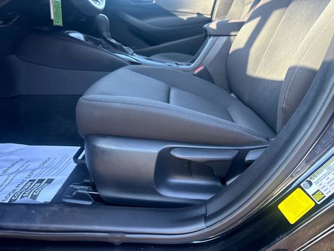 Used 2023 Toyota Corolla LE image 18