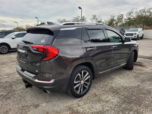 Used 2019 GMC Terrain Denali w/ Advanced Safety Package image 7