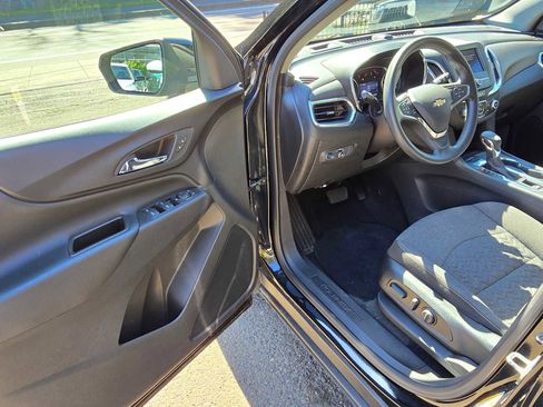 Used 2023 Chevrolet Equinox LT image 19