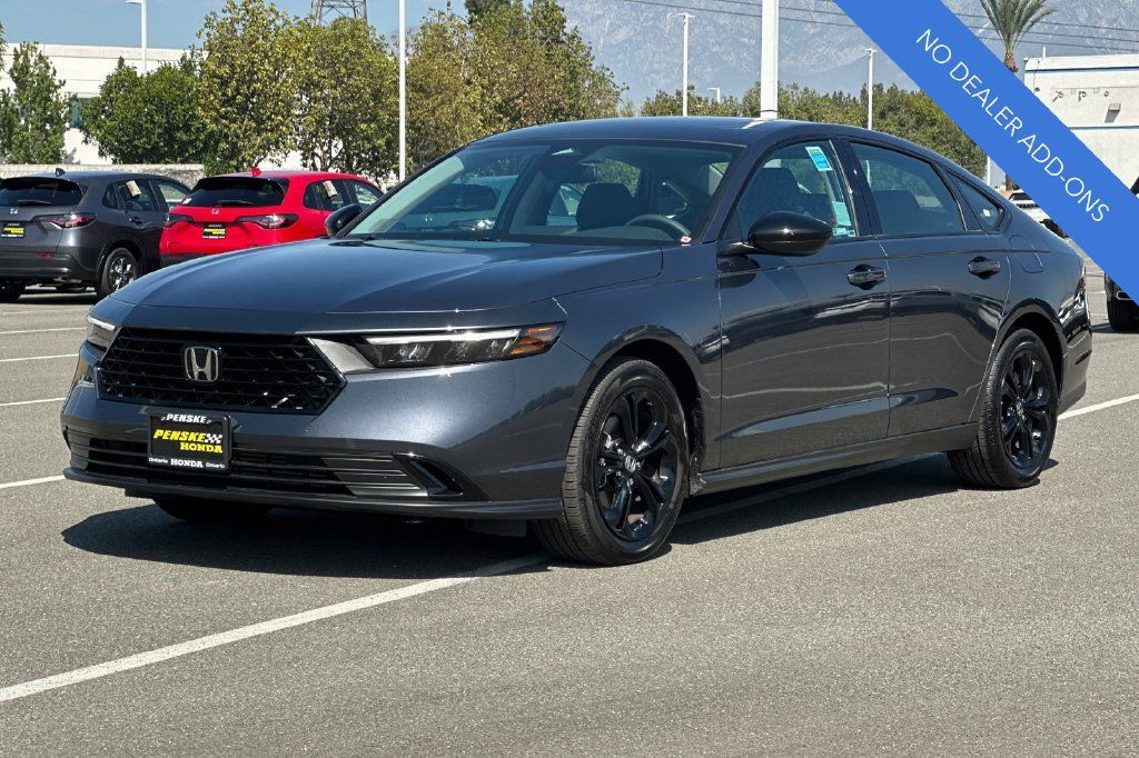 Certified 2025 Honda Accord SE image 8