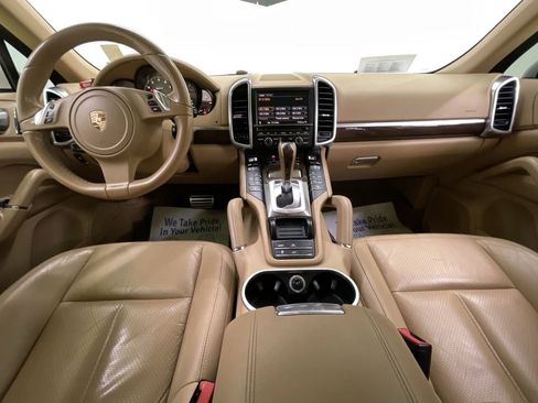 Used 2011 Porsche Cayenne S image 18