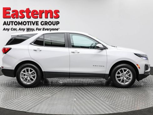 Used 2023 Chevrolet Equinox LT image 4