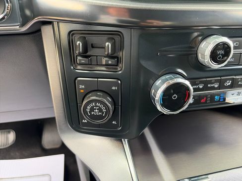 Used 2025 Ford F150 Platinum AWD/4WD image 27