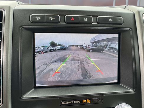 Used 2020 Ford Expedition XLT w/ Equipment Group 202A AWD/4WD image 25