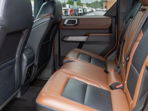 Used 2022 Ford Bronco Outer Banks AWD/4WD image 11