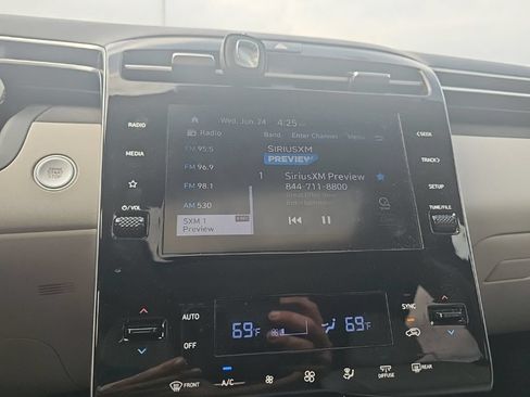 Used 2023 Hyundai Tucson SEL w/ Convenience Package FWD image 39