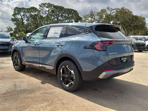New 2026 Kia Sportage S image 6