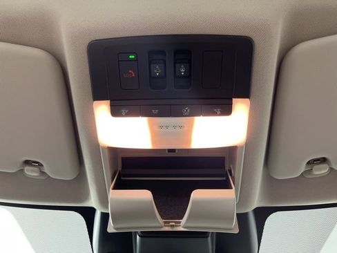 Used 2023 Nissan Rogue SL FWD image 36