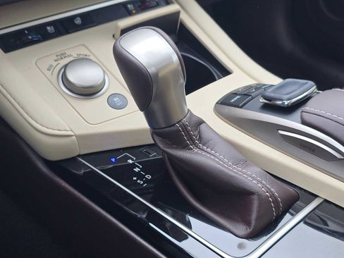 Used 2018 Lexus ES 350 w/ Navigation System Package FWD image 30