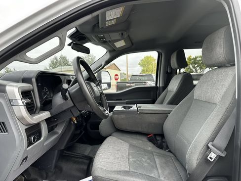 Used 2024 Ford F550 4x4 Crew Cab Super Duty image 4