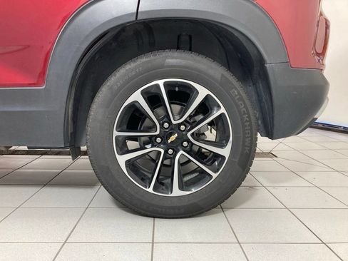 Used 2024 Chevrolet TrailBlazer LT AWD/4WD image 26