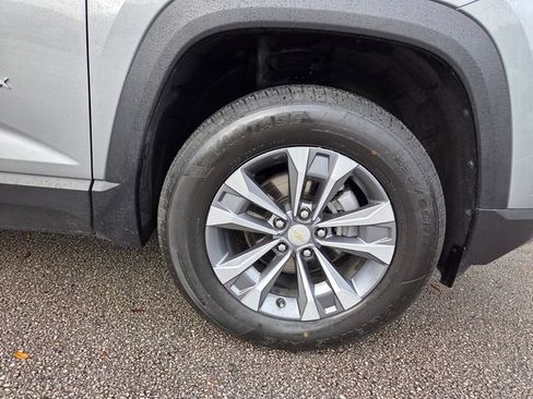 Certified 2025 Chevrolet Equinox LT FWD image 24
