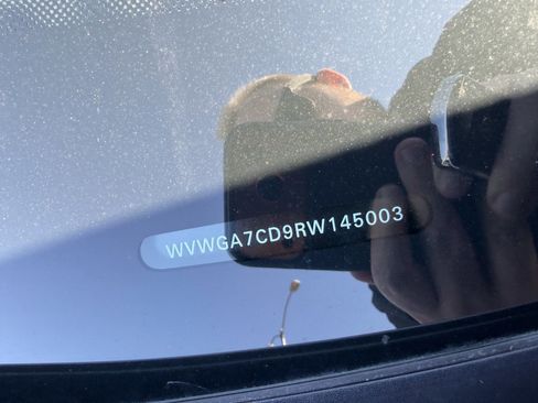 Used 2025 Genesis GV70 2.5T w/ Sport Prestige Package image 47