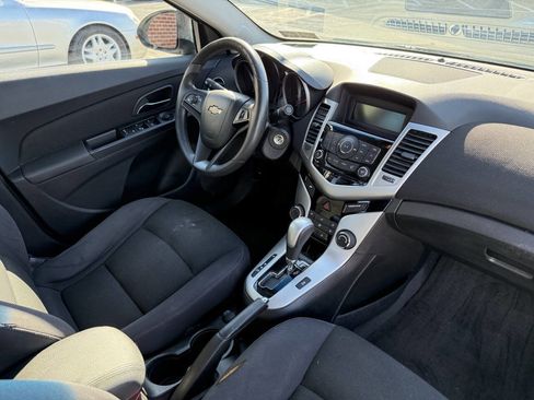 Used 2015 Chevrolet Cruze LT image 24